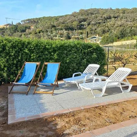 Zuccale - A 200 Mt Dalla Capoliveri (Isola d'Elba)