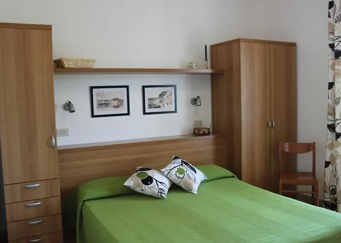 Zuccale - A 200 Mt Dalla *