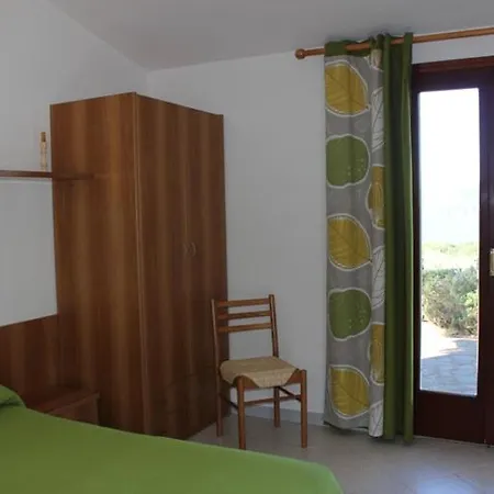 Zuccale - A 200 Mt Dalla Capoliveri